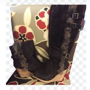 Buckle- naughty monkey suede boots